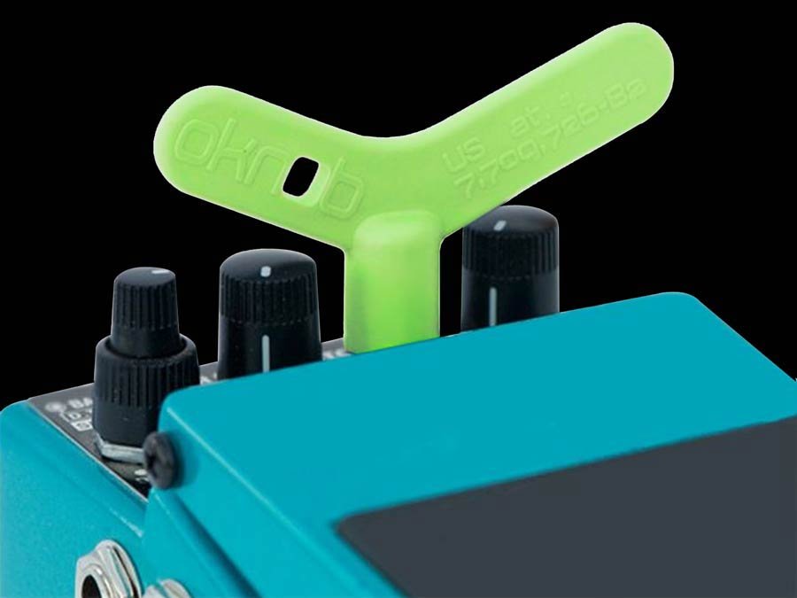GloKnob Classic, fits traditional pedals, shaft diameter 5,58-5,96mm, translucent