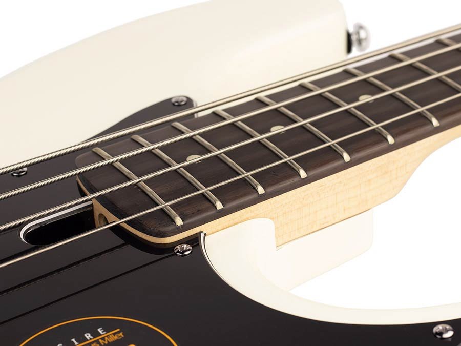 4-string active bass guitar antique white - Afbeelding 6