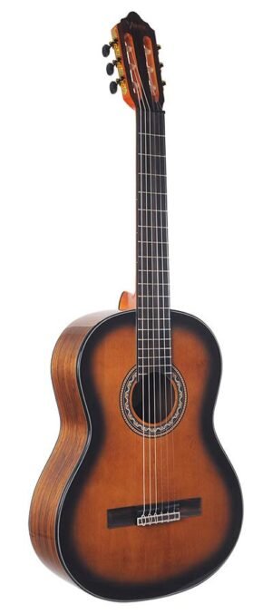 classic guitar 4/4, sitka spruce & walnut, brown sunburst