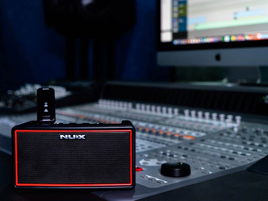 wireless rechargeable stereo guitar amplifier 10 watt, bluetooth transmitter, reverb+delay, drums - Afbeelding 13