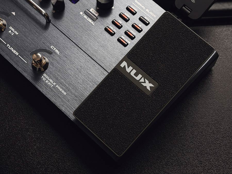 professional multi-effect pedal with amplifier modeling and IR loader - Afbeelding 13