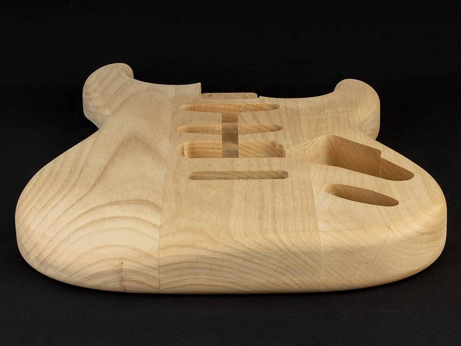 vintage body Stallion (made in Japan), routed for HSS (bridge humbucker), 3 piece alder - Afbeelding 3
